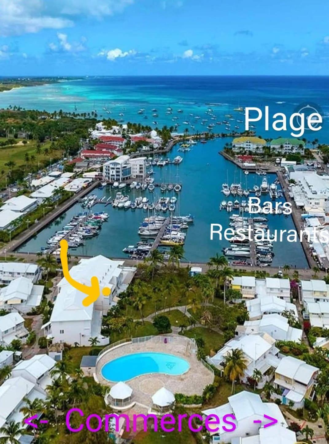 Vue - Marina St François - Le Perroquet *